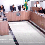 Procuradora lê na Câmara de Inocência denúncia que pede investigação e eventual cassação do prefeito Antônio Ângelo Garcia dos Santos